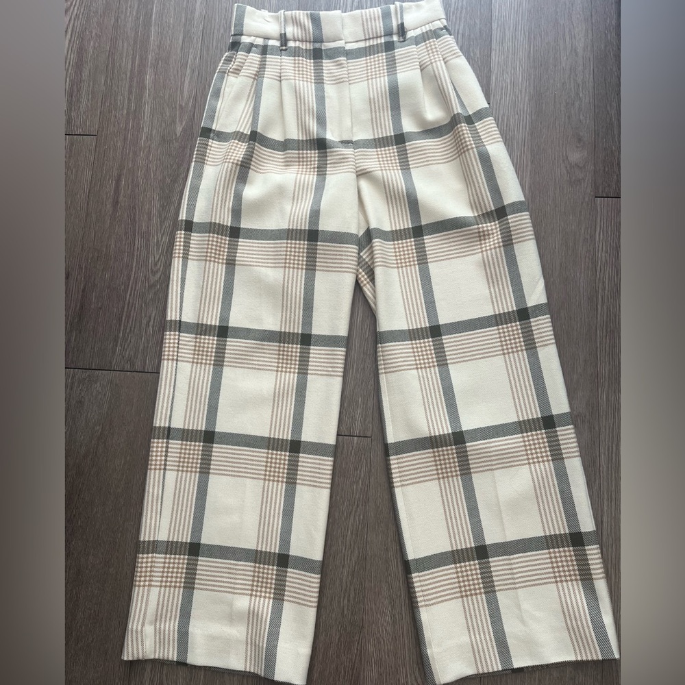 Aritzia Wilfred effortless pant plaid size 2